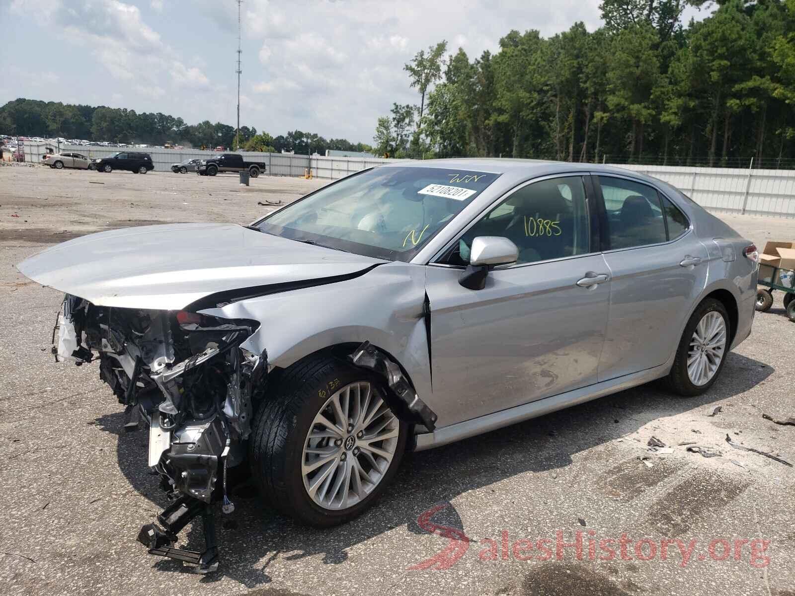 4T1B11HK6JU144563 2018 TOYOTA CAMRY