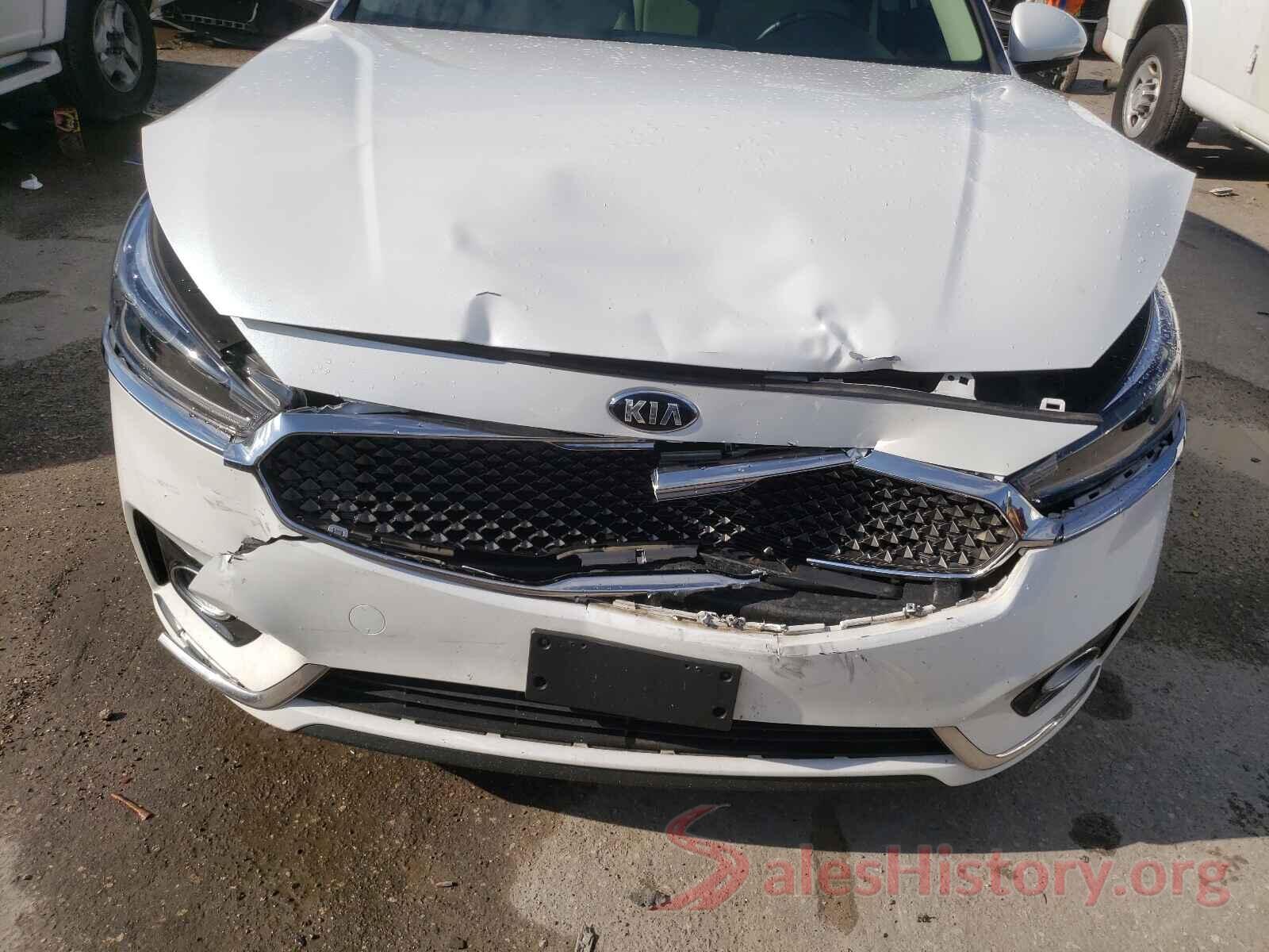 KNALC4J17H5072795 2017 KIA CADENZA