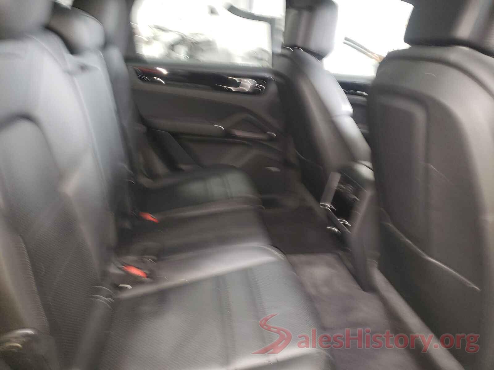 WP1AA2AY0KDA10880 2019 PORSCHE CAYENNE