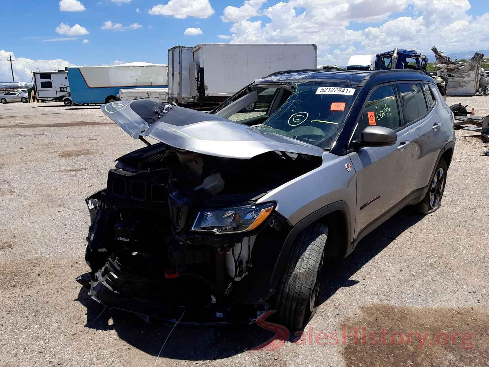 3C4NJDDBXJT136338 2018 JEEP COMPASS