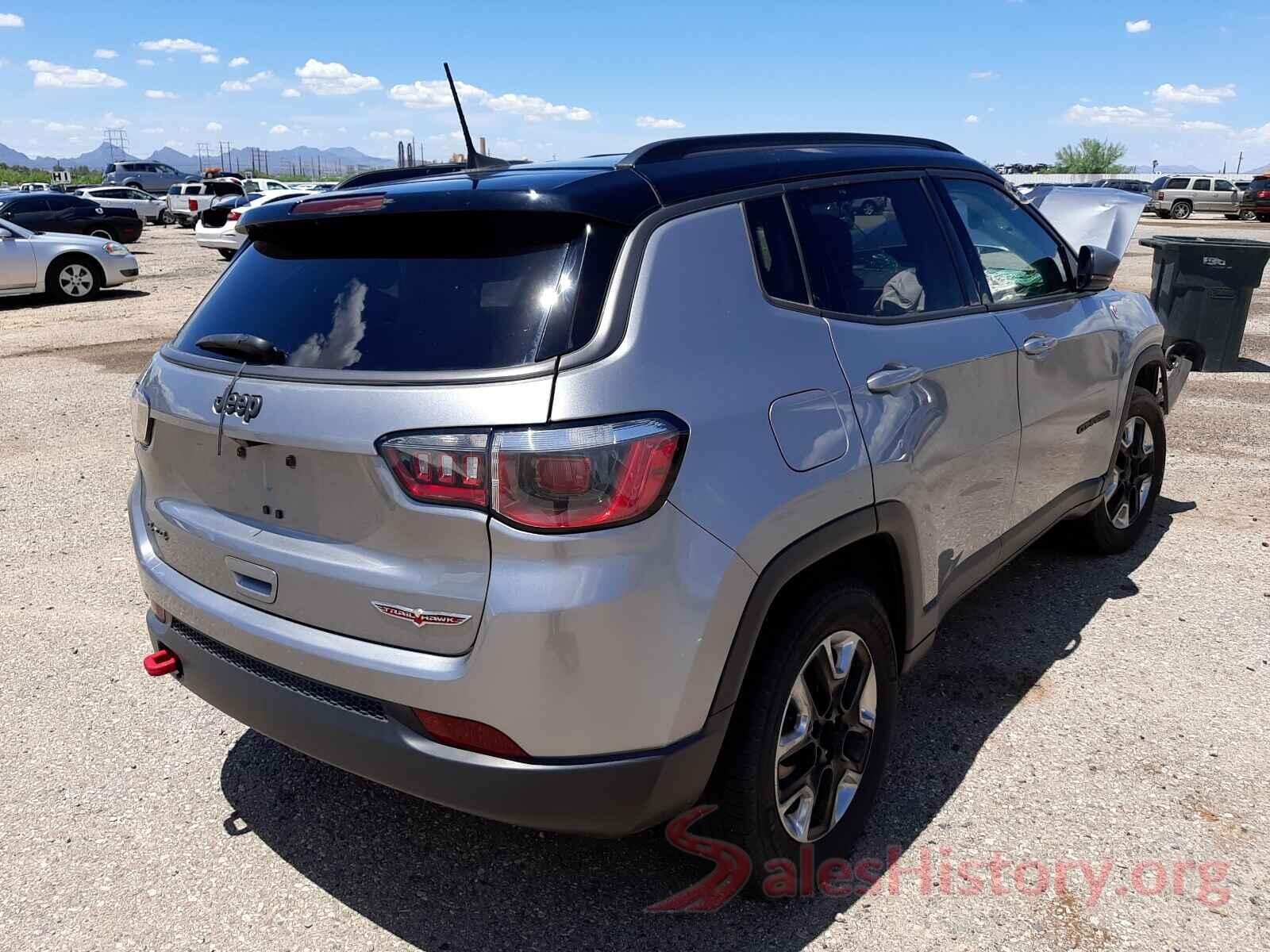 3C4NJDDBXJT136338 2018 JEEP COMPASS