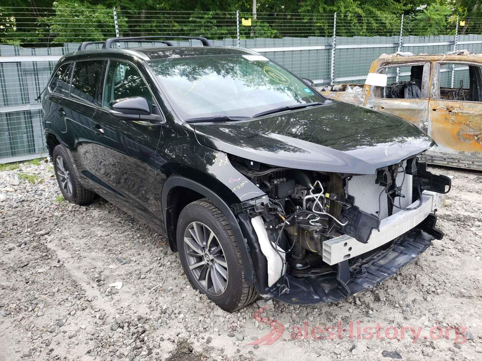 5TDJZRFH0JS823277 2018 TOYOTA HIGHLANDER