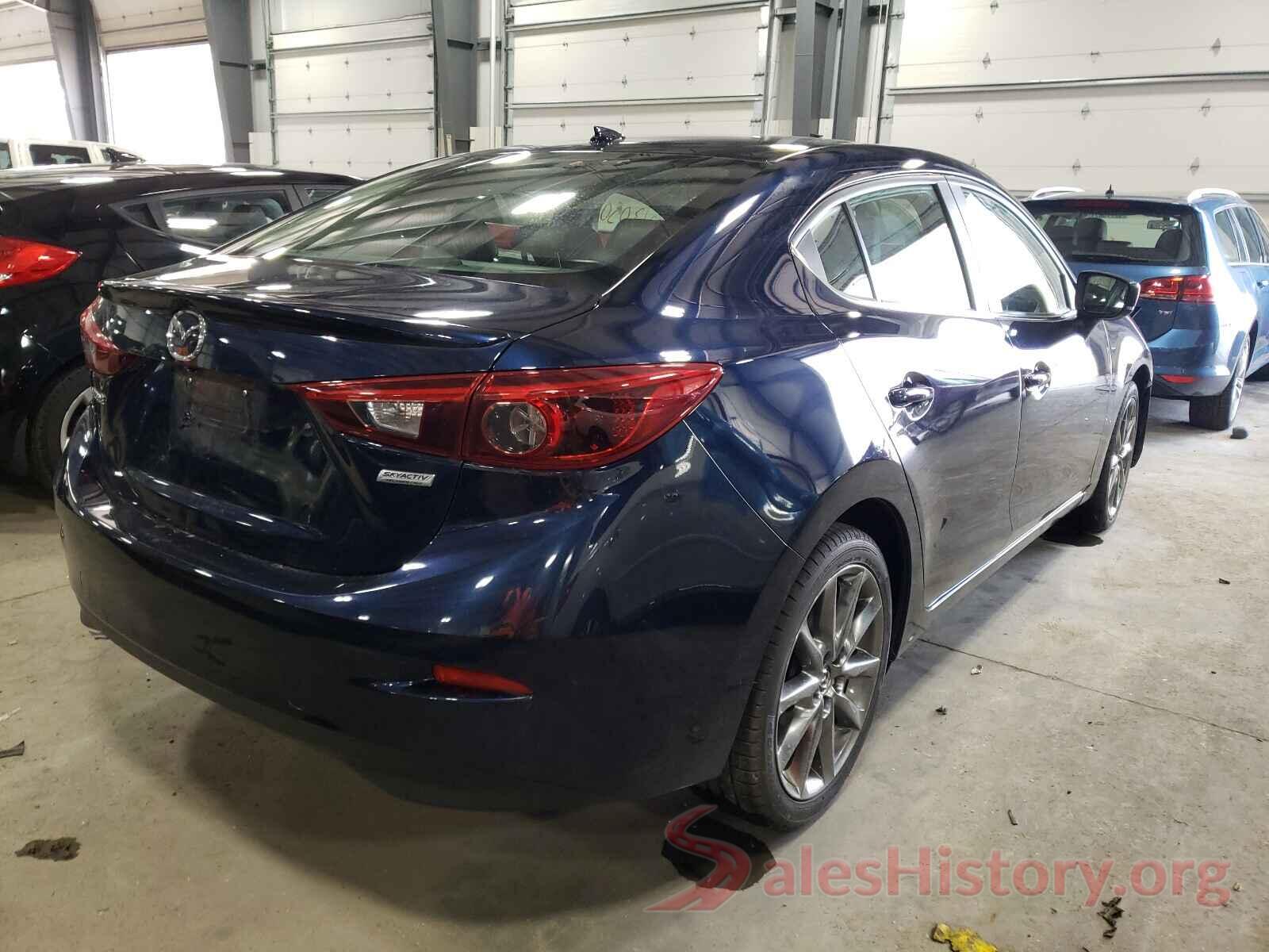 3MZBN1W31JM171921 2018 MAZDA 3