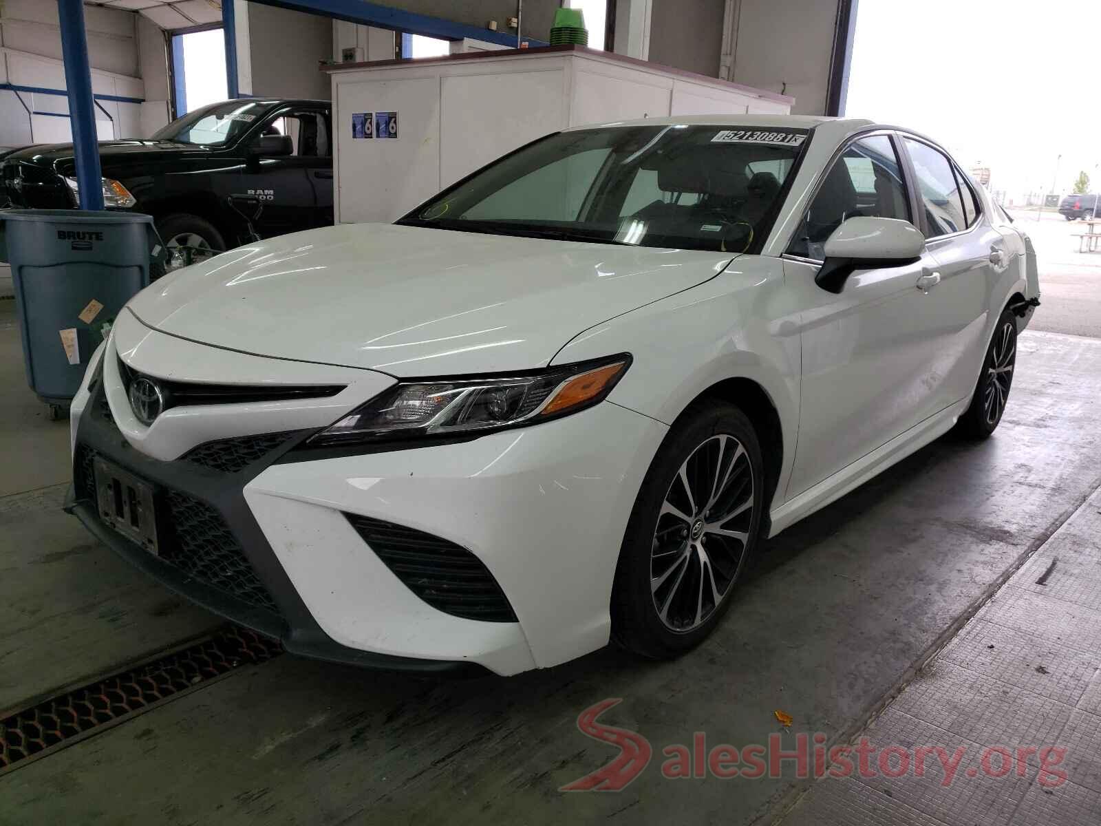 4T1B11HK8KU735835 2019 TOYOTA CAMRY