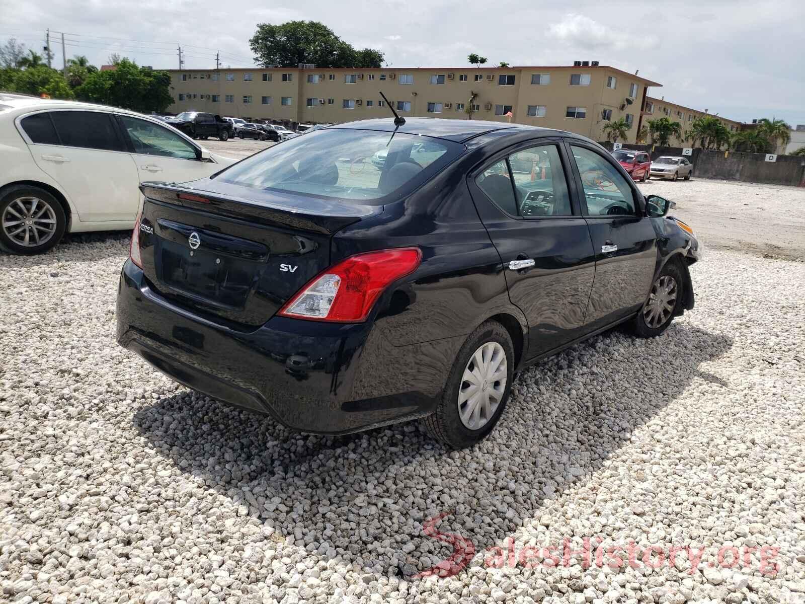 3N1CN7AP5HL841140 2017 NISSAN VERSA