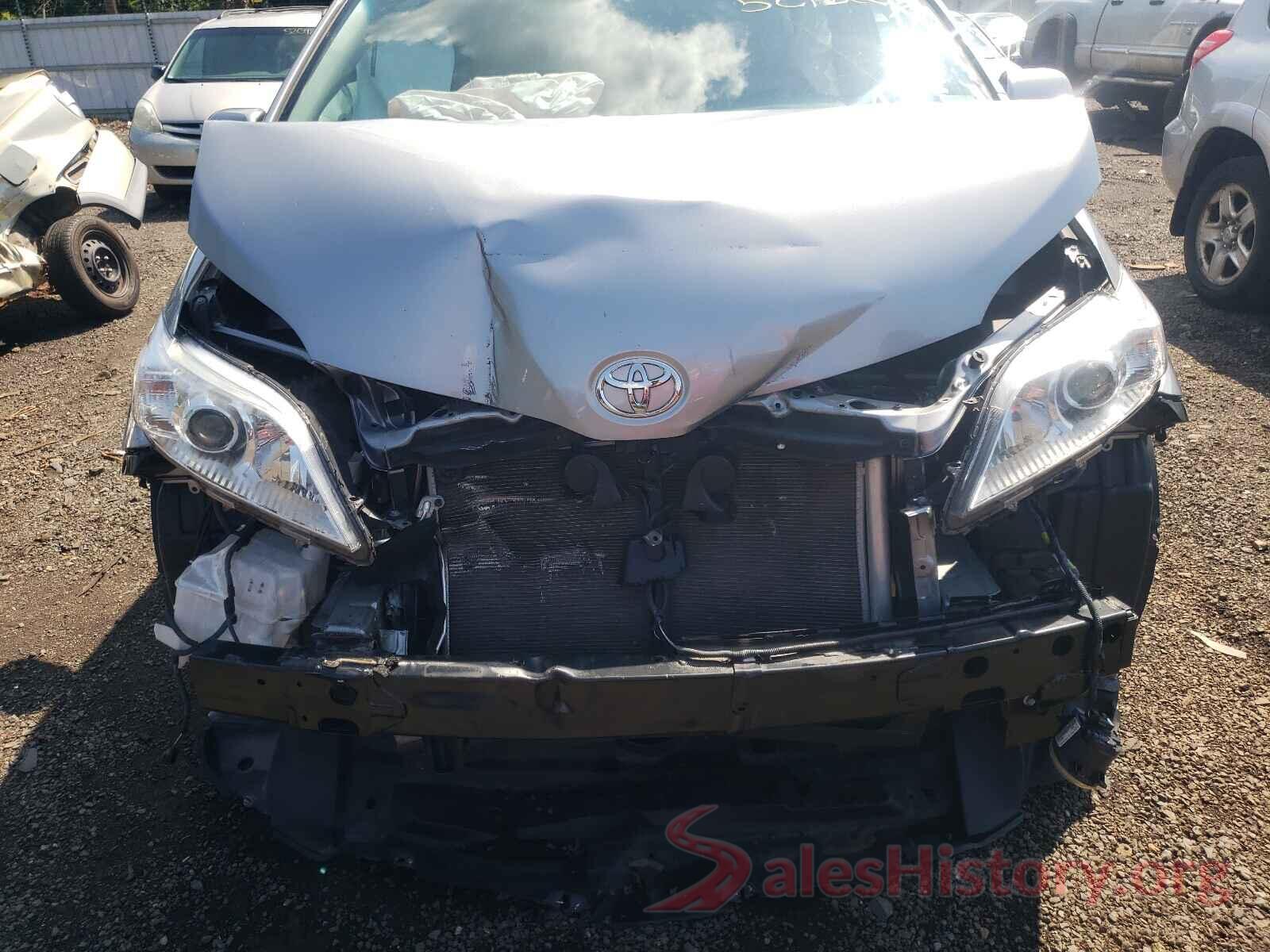 5TDYZ3DC7HS816551 2017 TOYOTA SIENNA