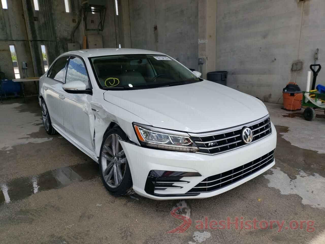 1VWAA7A30JC035234 2018 VOLKSWAGEN PASSAT