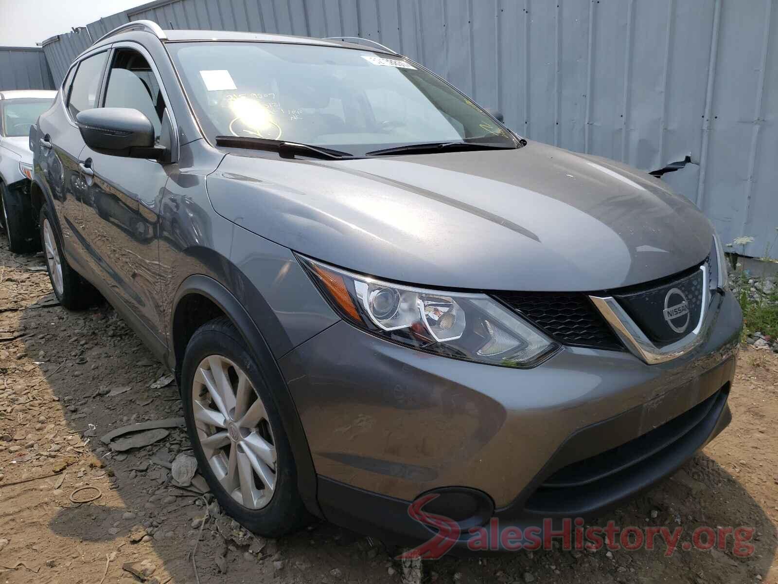 JN1BJ1CR9JW282842 2018 NISSAN ROGUE