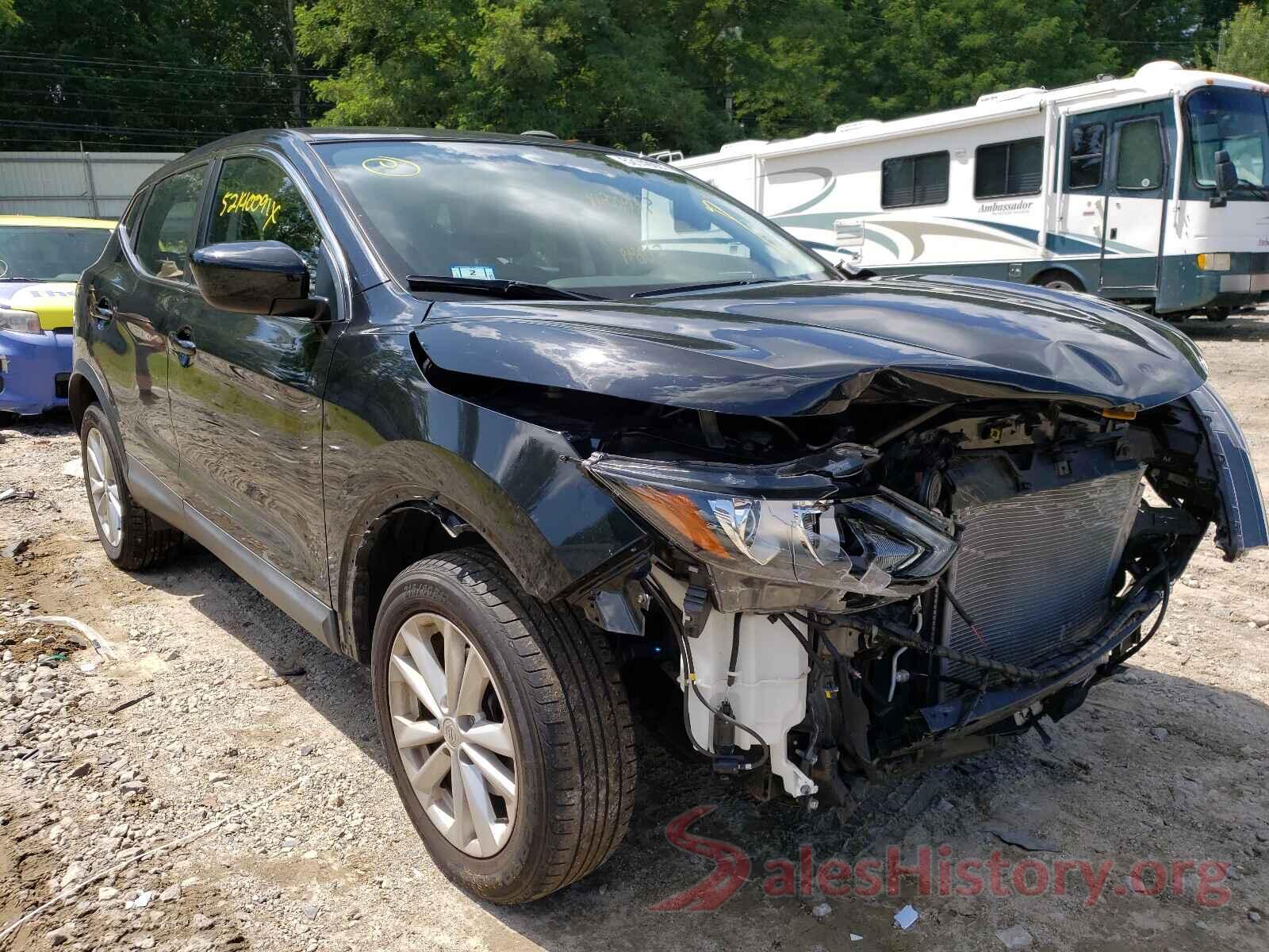 JN1BJ1CR1HW112498 2017 NISSAN ROGUE