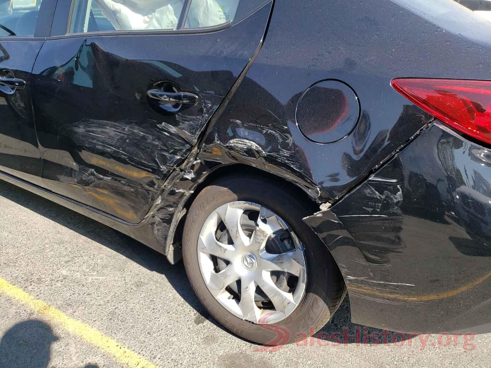 3MZBN1U7XJM176573 2018 MAZDA 3