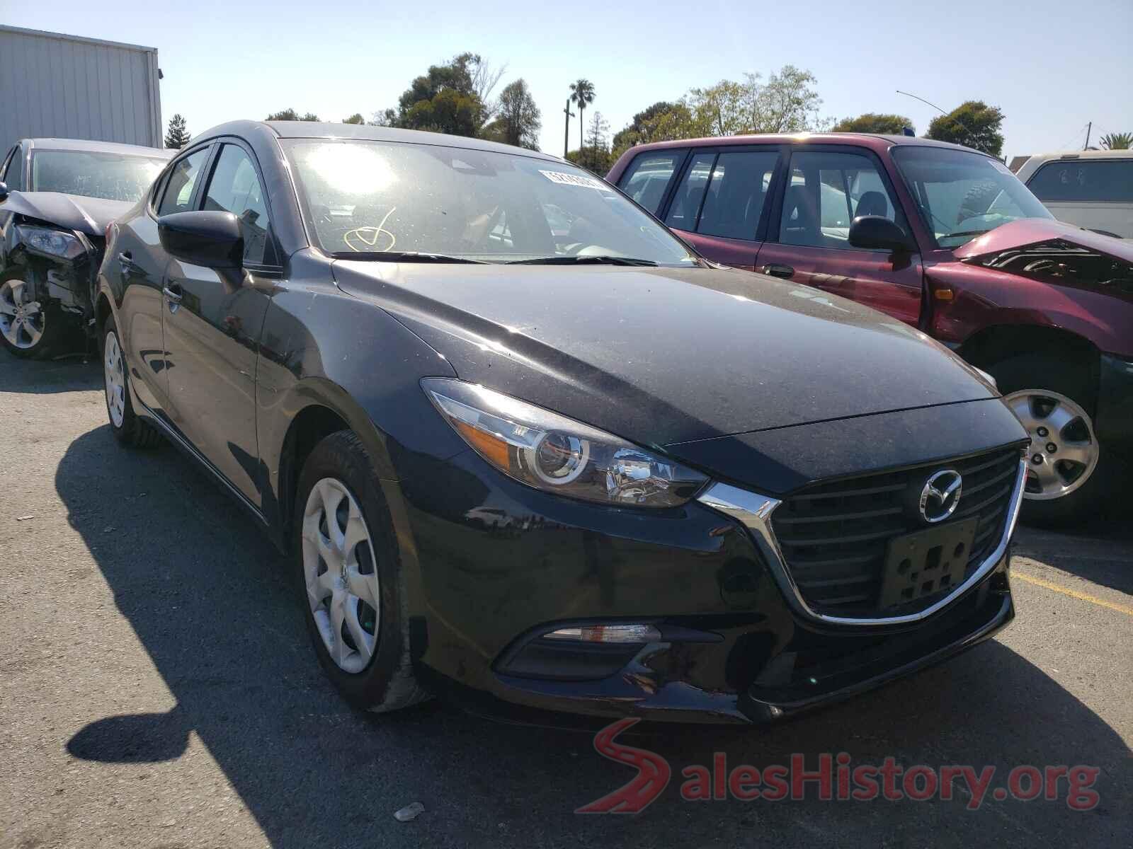 3MZBN1U7XJM176573 2018 MAZDA 3