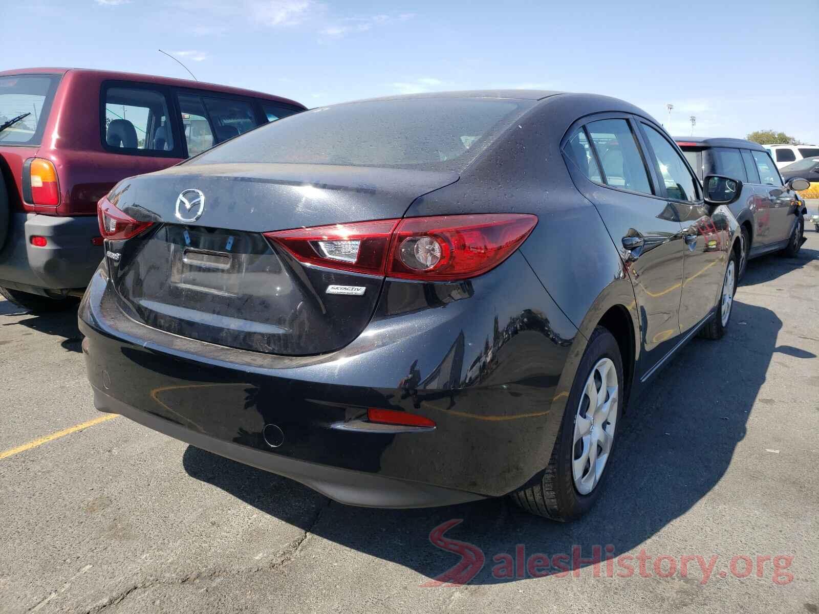 3MZBN1U7XJM176573 2018 MAZDA 3