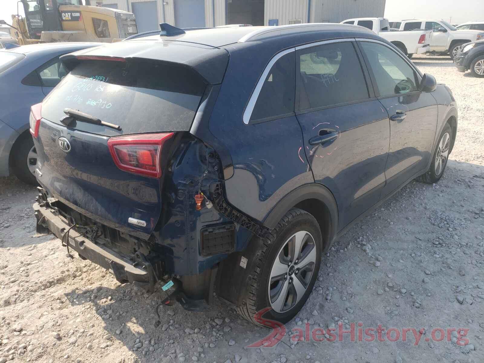 KNDCB3LC3K5262230 2019 KIA NIRO