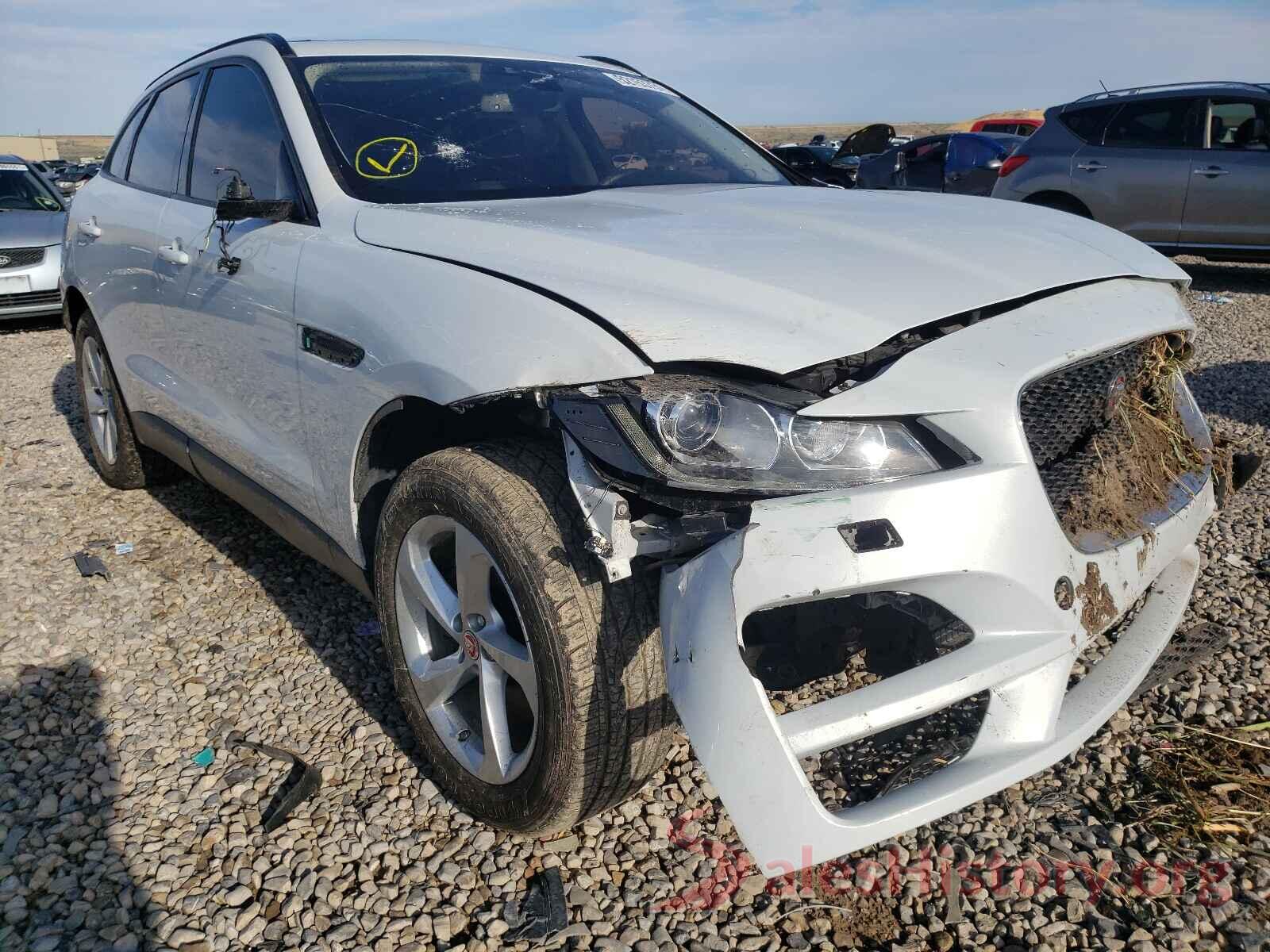 SADCJ2BV7HA495760 2017 JAGUAR F-PACE