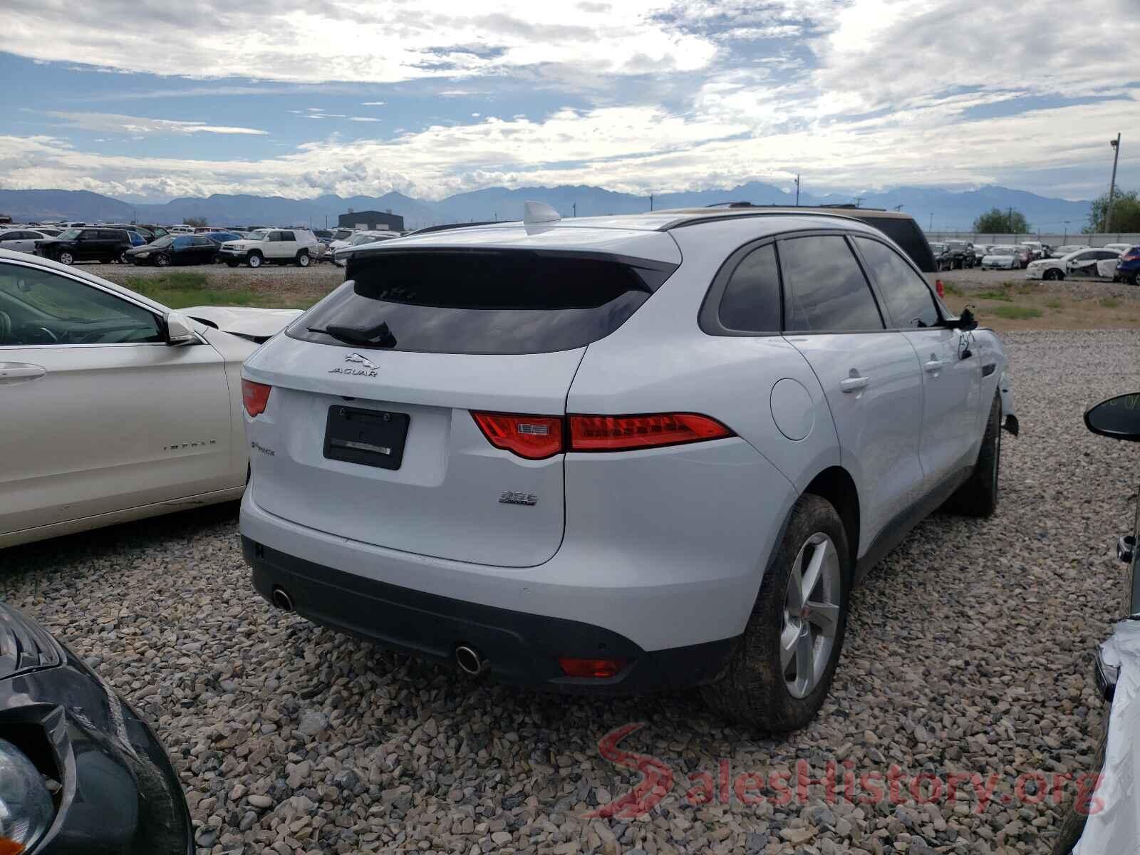 SADCJ2BV7HA495760 2017 JAGUAR F-PACE