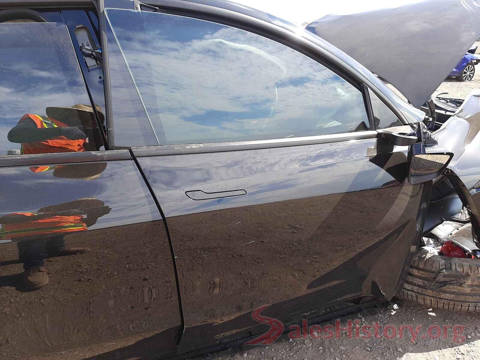 5YJYGDEF6MF215571 2021 TESLA MODEL Y