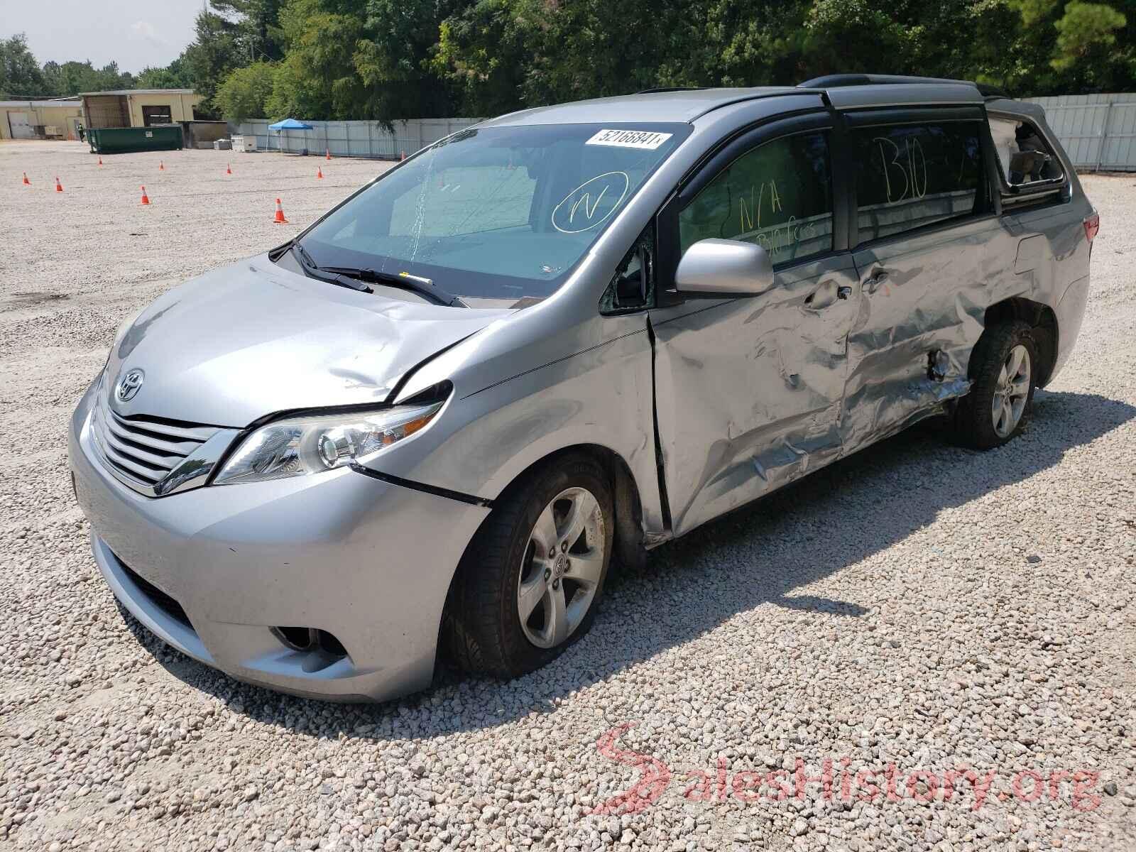 5TDKZ3DC0HS771037 2017 TOYOTA SIENNA