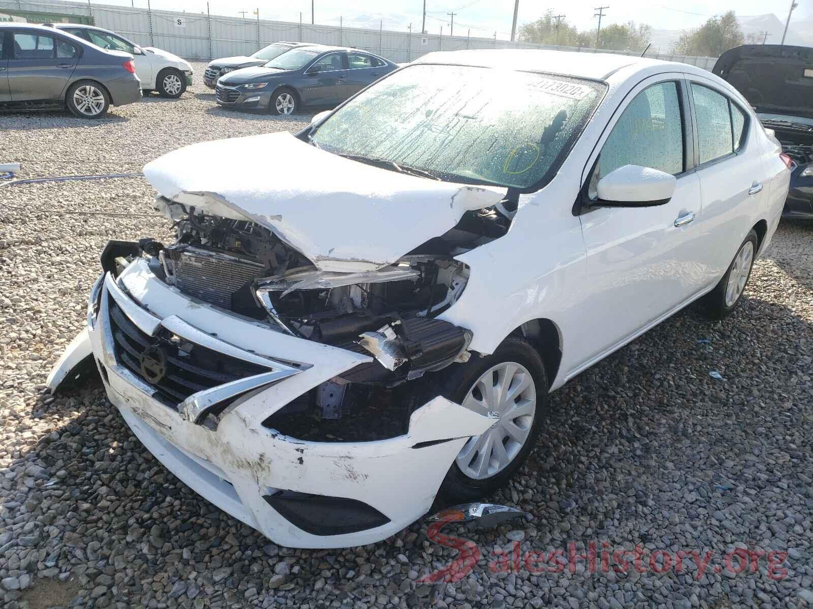 3N1CN7AP1KL823306 2019 NISSAN VERSA