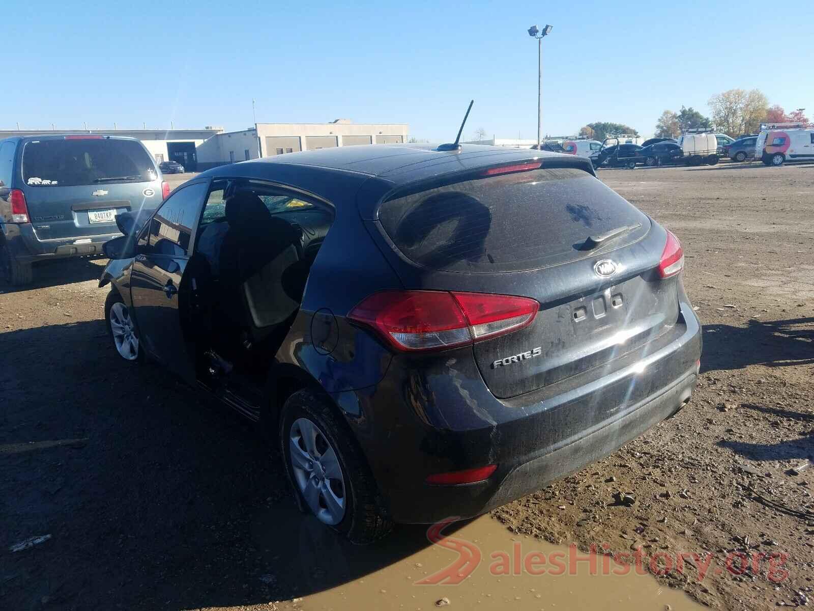 KNAFK5A82H5690481 2017 KIA FORTE