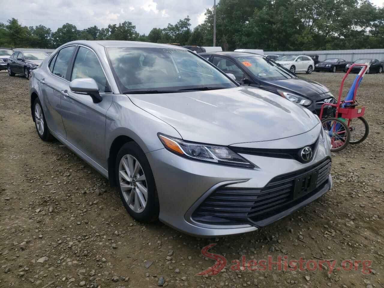 4T1R11AK5MU613526 2021 TOYOTA CAMRY