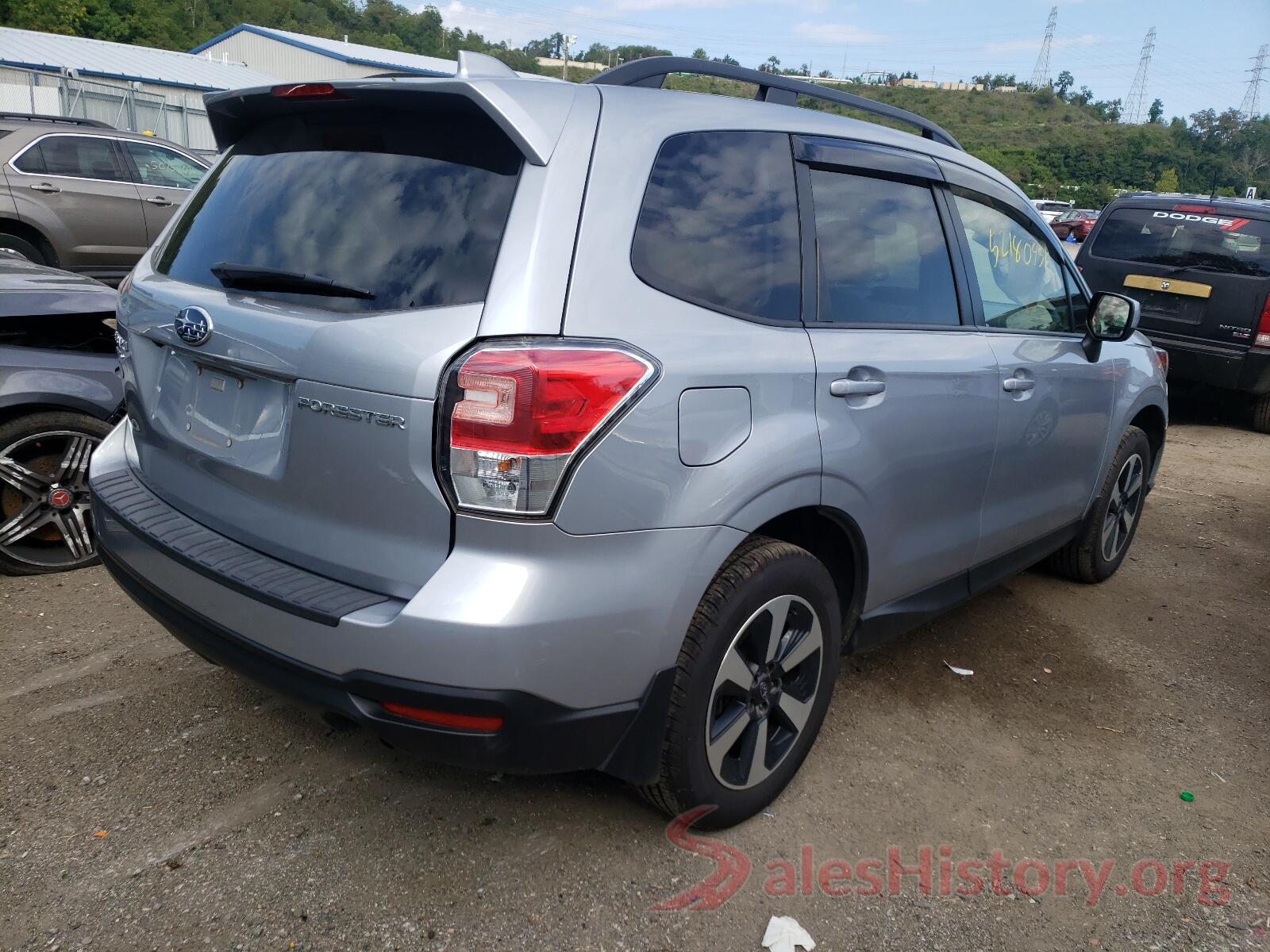 JF2SJAGC9JH513067 2018 SUBARU FORESTER