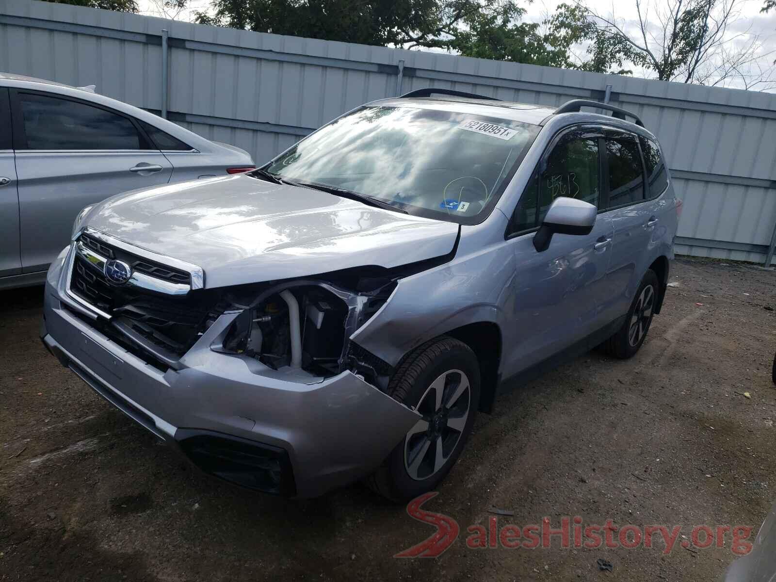 JF2SJAGC9JH513067 2018 SUBARU FORESTER