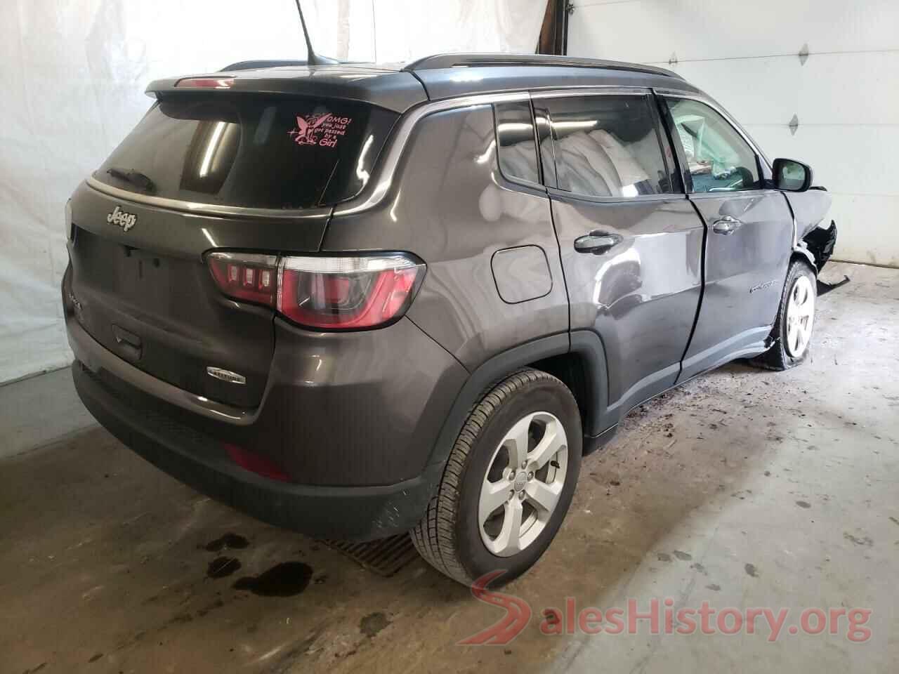 3C4NJDBB3JT359744 2018 JEEP COMPASS