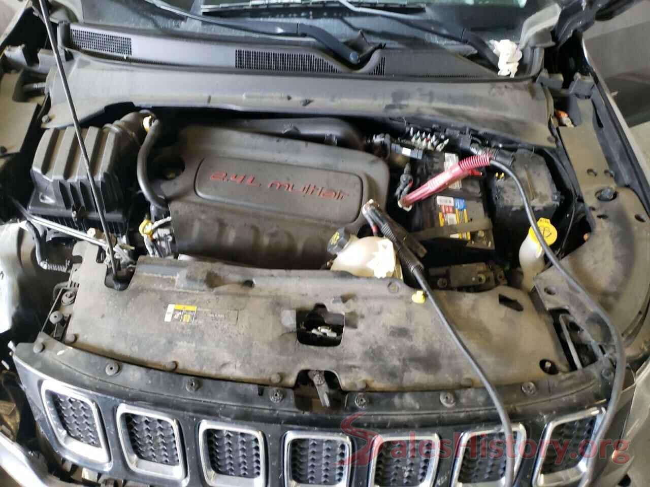 3C4NJDBB3JT359744 2018 JEEP COMPASS