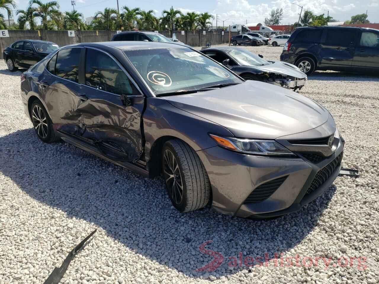 4T1B11HK3JU159456 2018 TOYOTA CAMRY