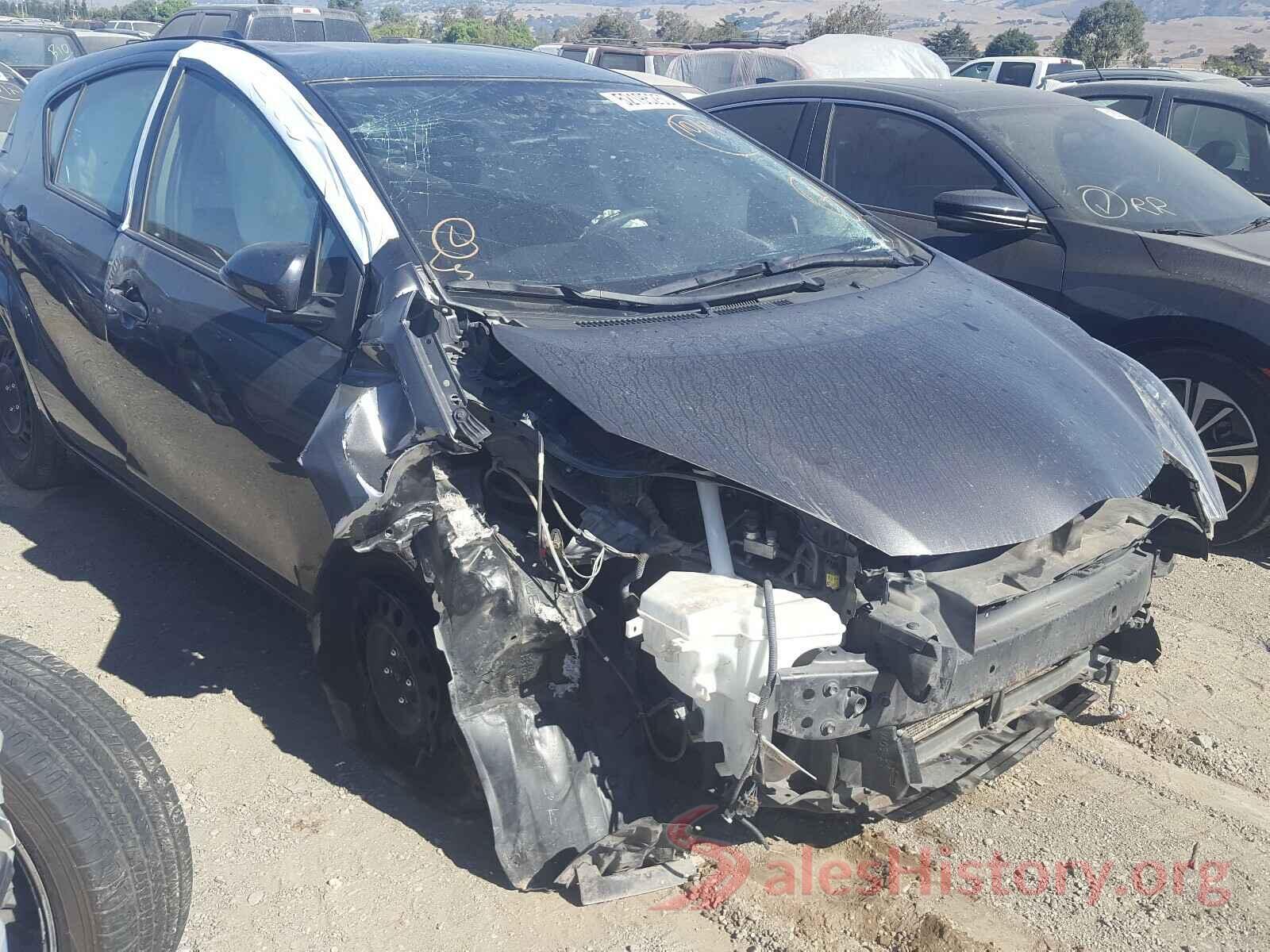 JTDKDTB33G1590334 2016 TOYOTA PRIUS