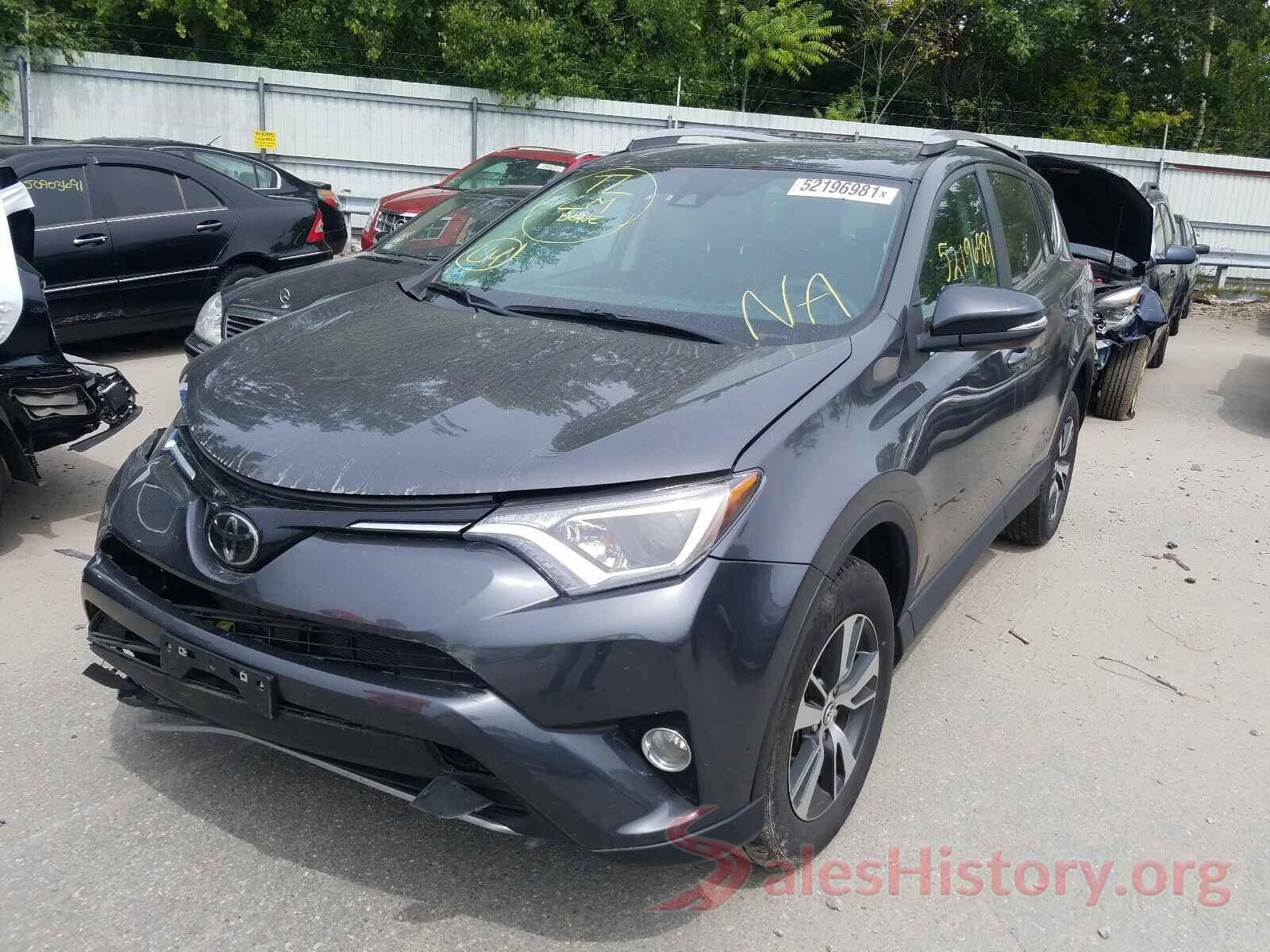 2T3RFREV4JW809304 2018 TOYOTA RAV4