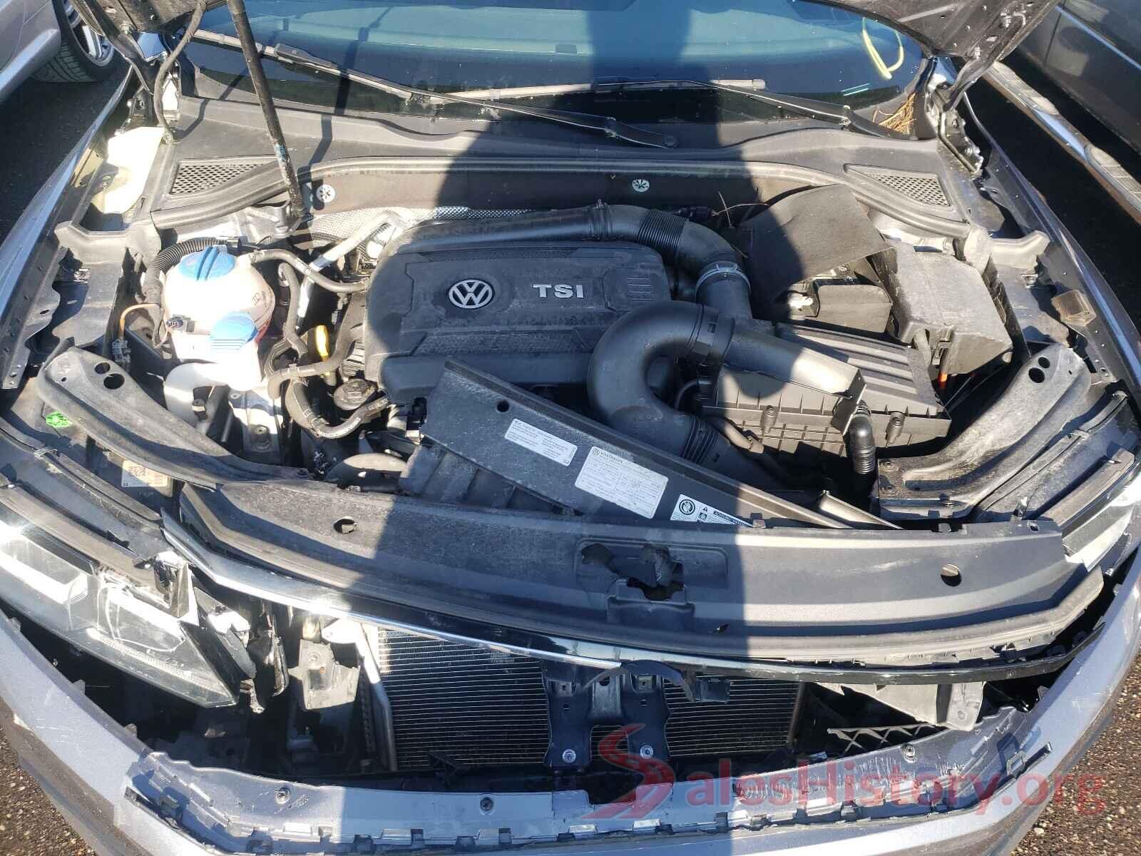 1VWAT7A3XHC002052 2017 VOLKSWAGEN PASSAT