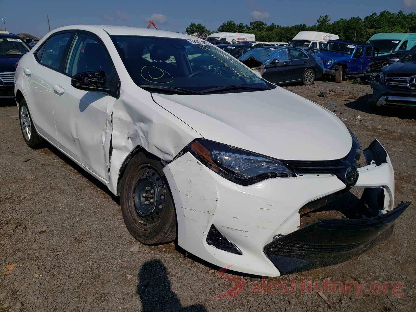 2T1BURHE5JC124466 2018 TOYOTA COROLLA