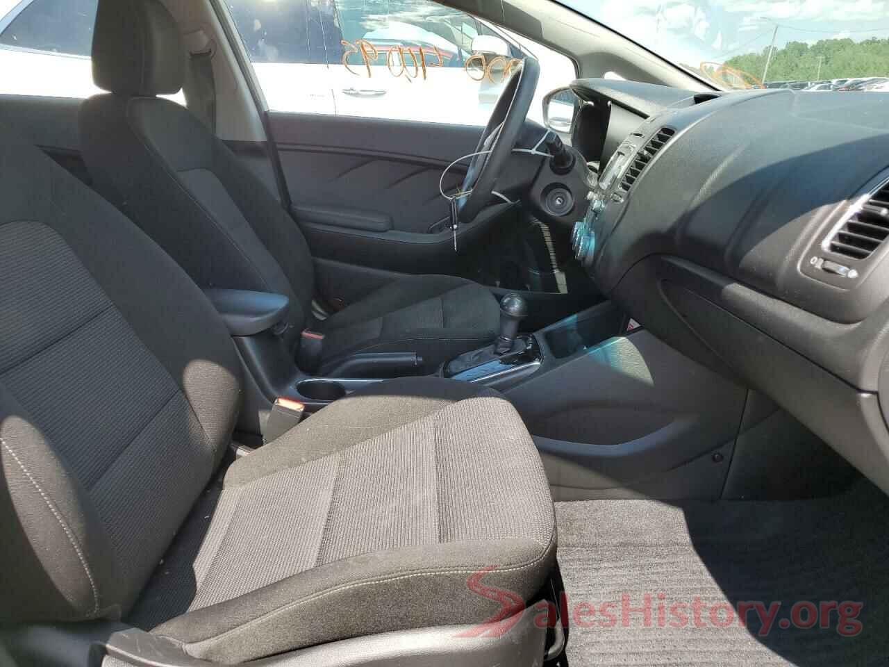 3KPFK4A7XJE269252 2018 KIA FORTE