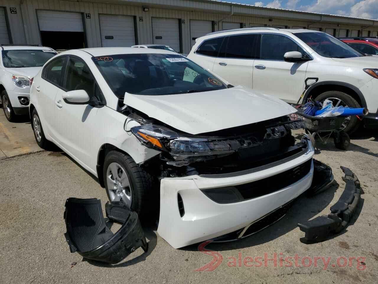 3KPFK4A7XJE269252 2018 KIA FORTE