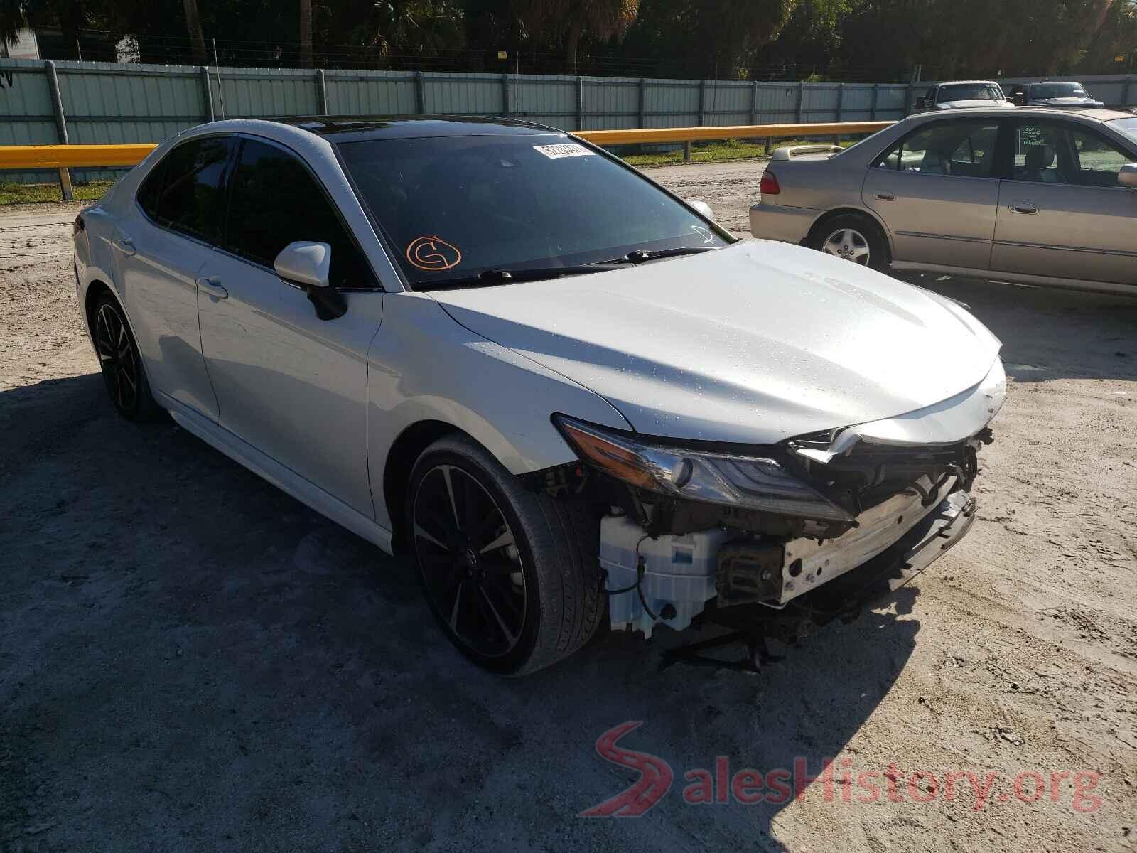 4T1B61HK9JU092279 2018 TOYOTA CAMRY