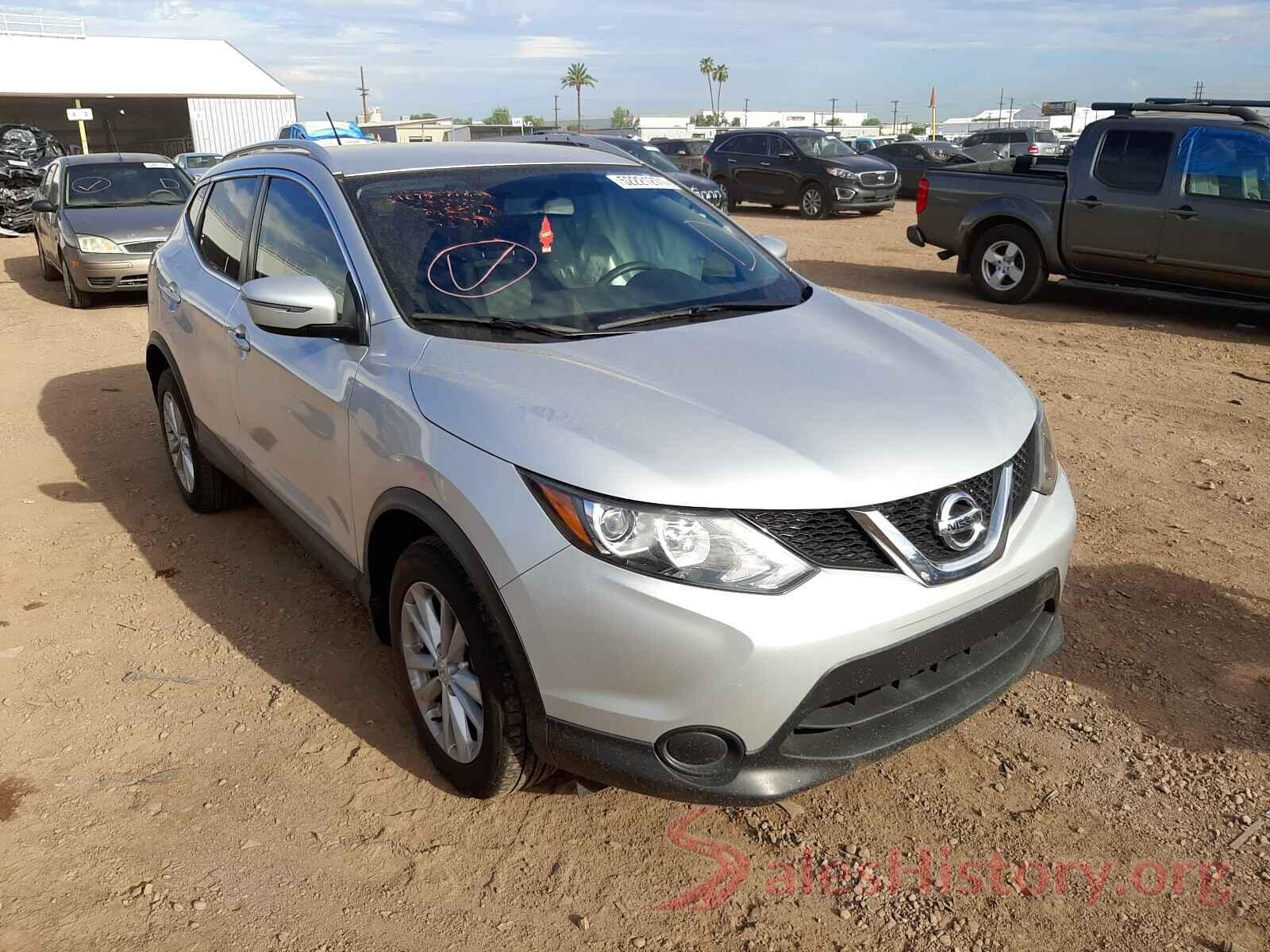 JN1BJ1CP8HW001428 2017 NISSAN ROGUE