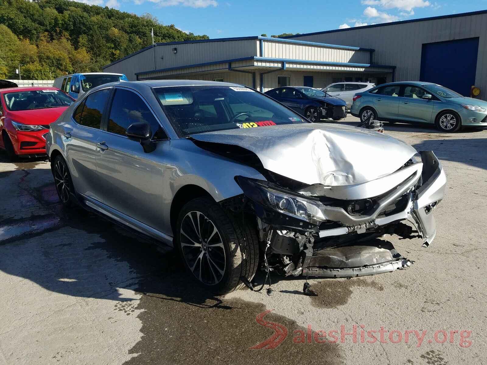 JTNB11HK7J3050262 2018 TOYOTA CAMRY