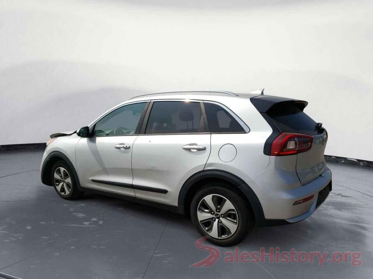 KNDCB3LC7J5112507 2018 KIA NIRO