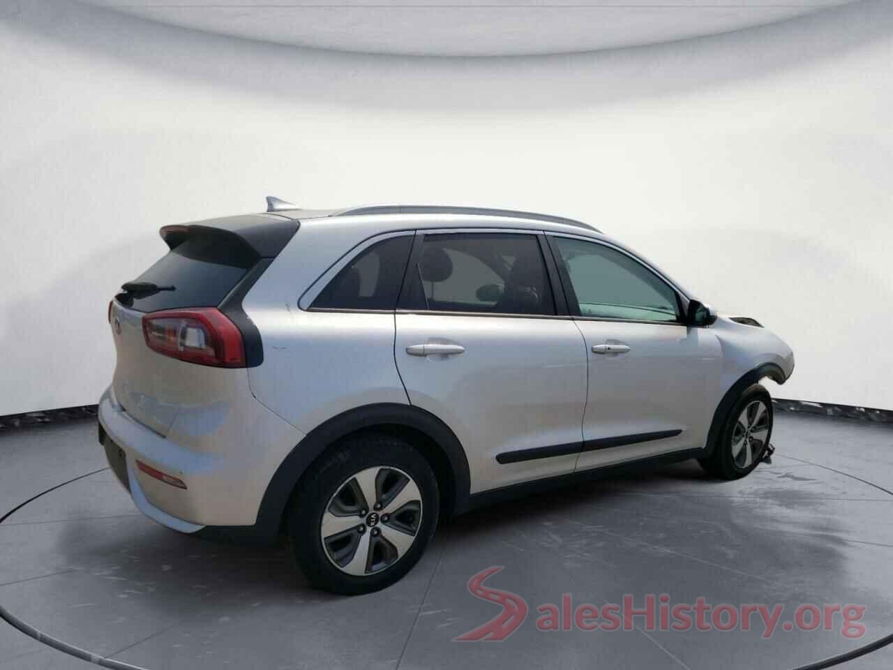 KNDCB3LC7J5112507 2018 KIA NIRO