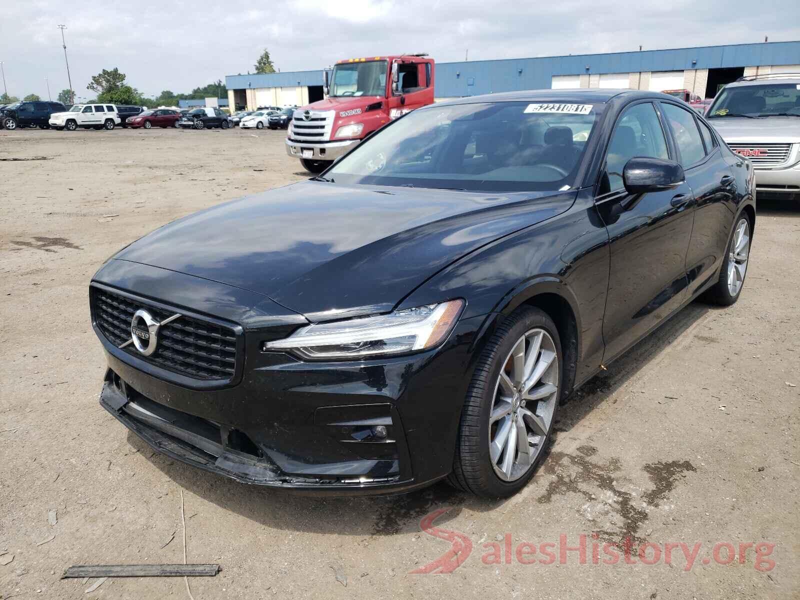 7JR102TZ5MG108137 2021 VOLVO S60