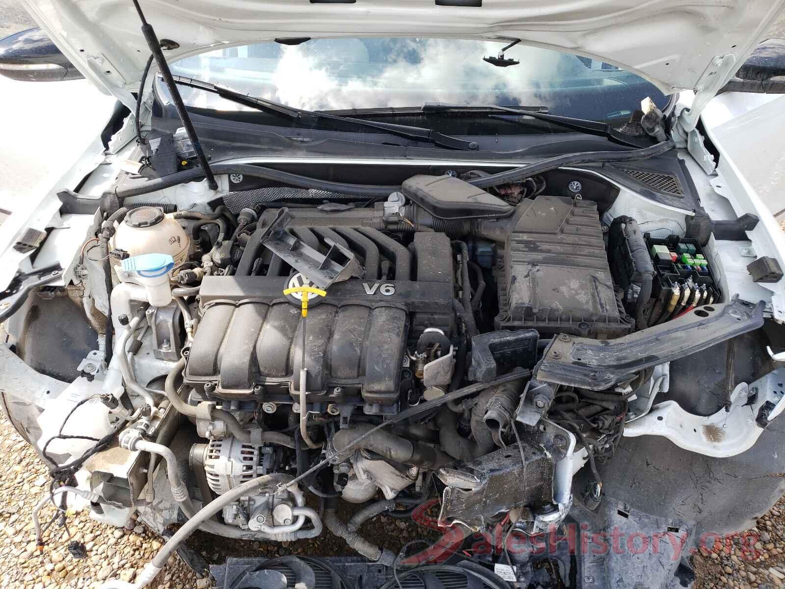 1VWJM7A37JC047789 2018 VOLKSWAGEN PASSAT