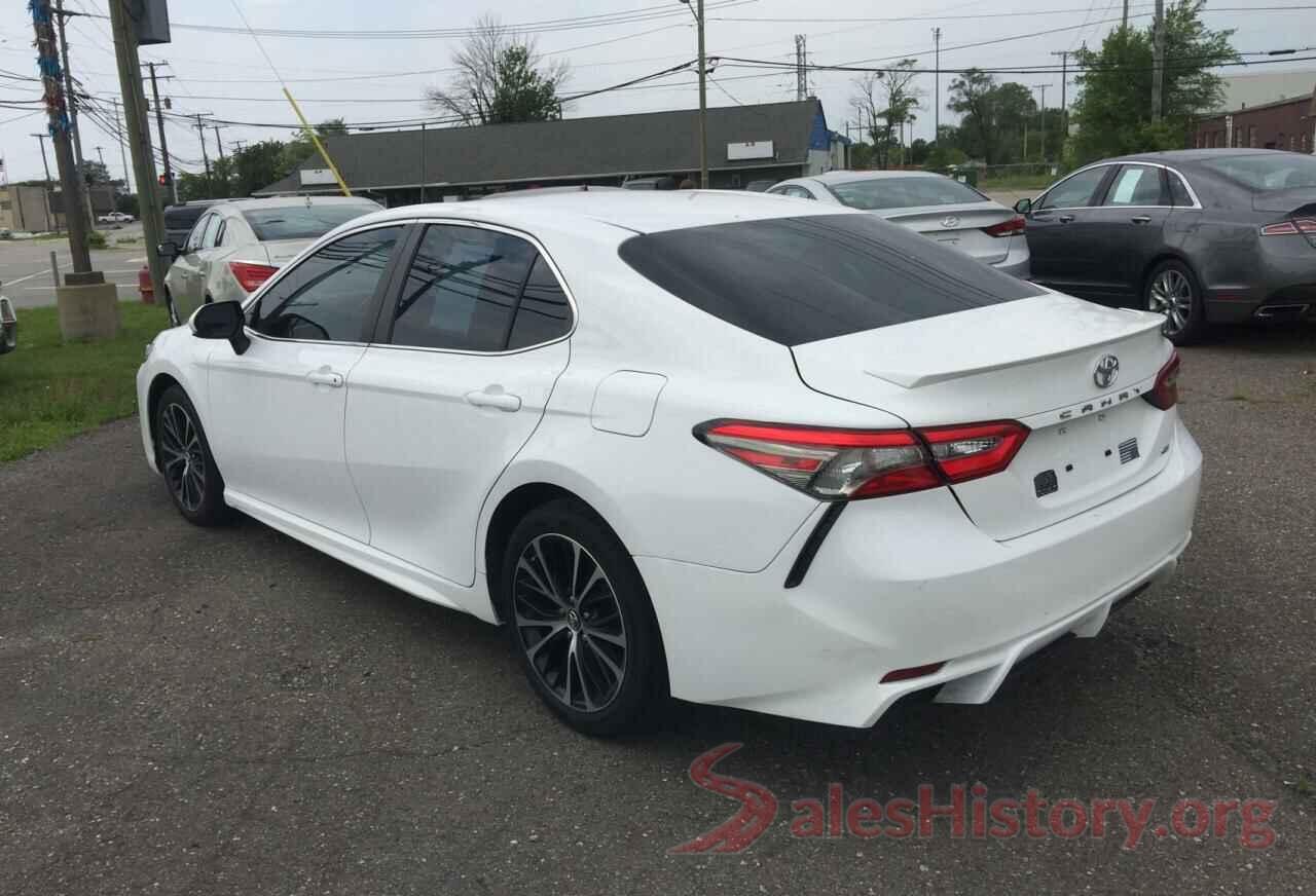 4T1B11HK6JU100966 2018 TOYOTA CAMRY