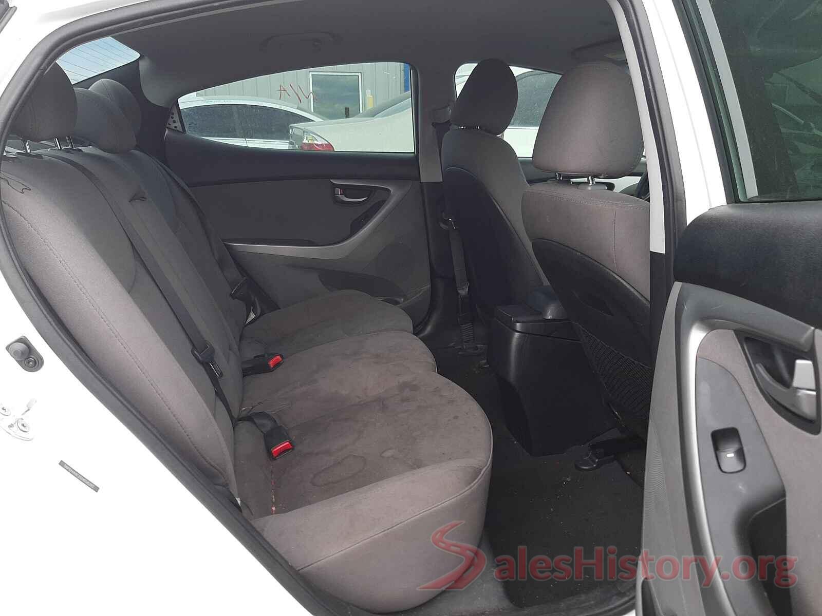 5NPDH4AE2GH658282 2016 HYUNDAI ELANTRA