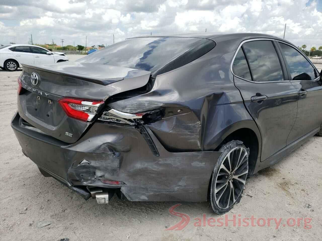 4T1B11HK7JU545278 2018 TOYOTA CAMRY