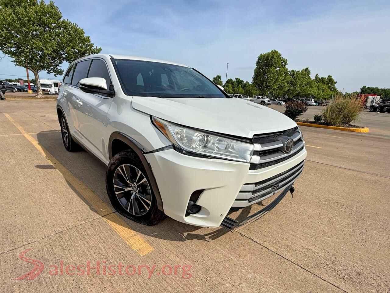 5TDZARFH9KS043130 2019 TOYOTA HIGHLANDER