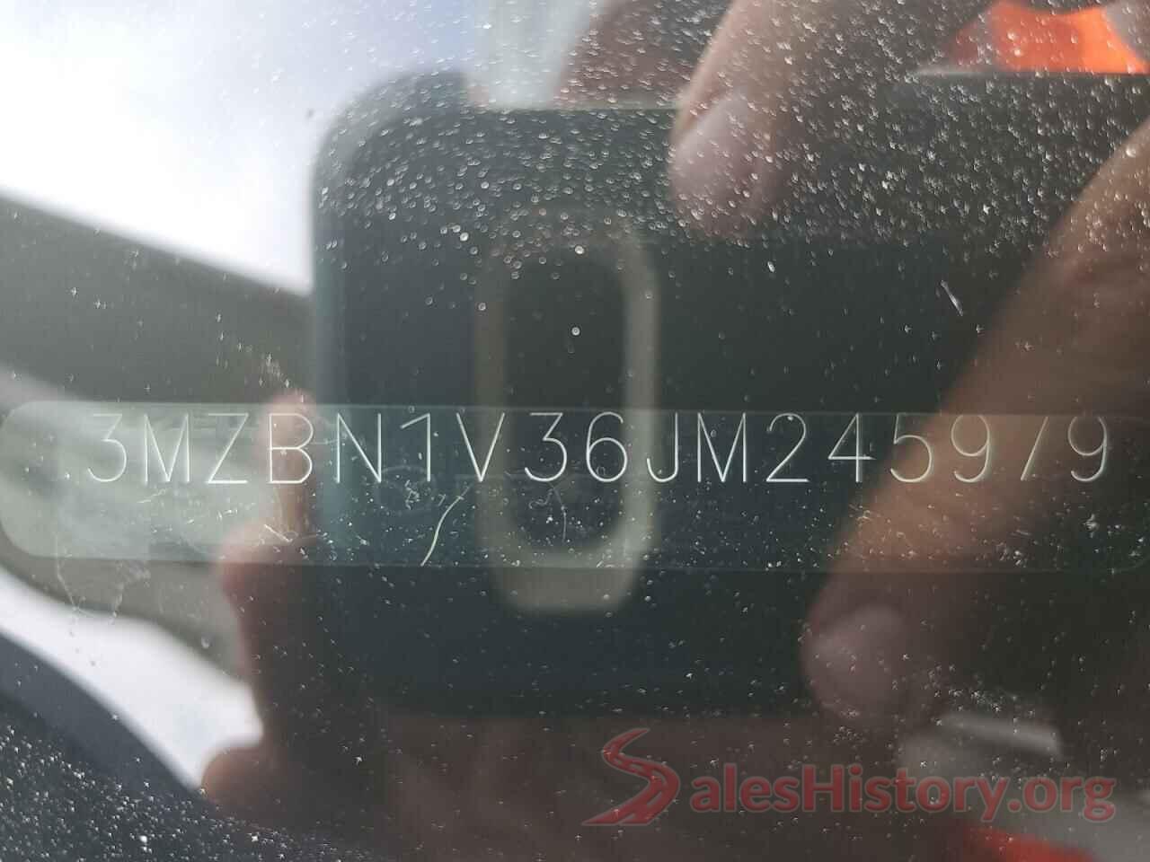 3MZBN1V36JM245979 2018 MAZDA 3