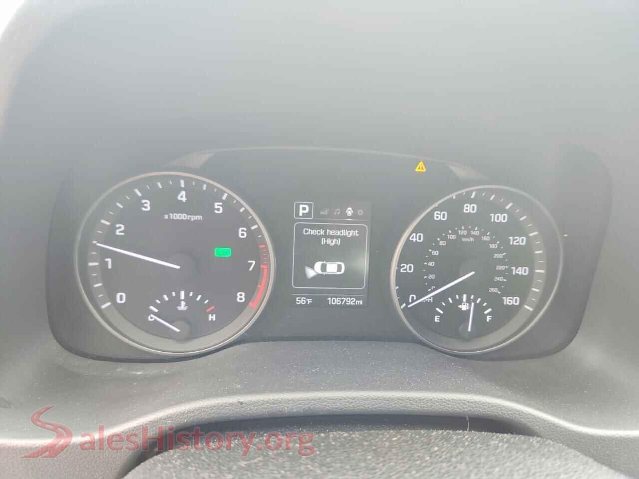 2018 HYUNDAI ELANTRA VIN KMHD84LF9JU455582, interior center console