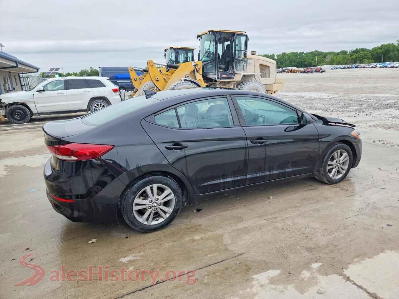2018 HYUNDAI ELANTRA VIN KMHD84LF9JU455582, right side view