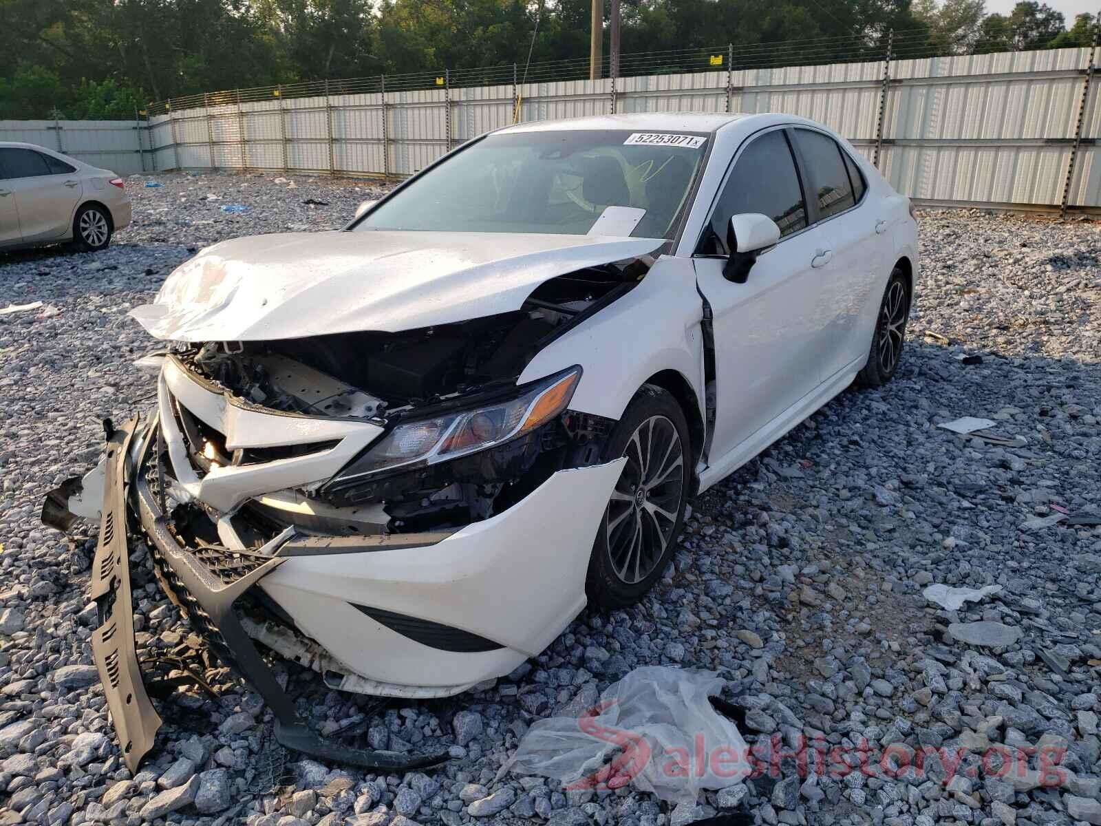 4T1B11HK6JU078984 2018 TOYOTA CAMRY